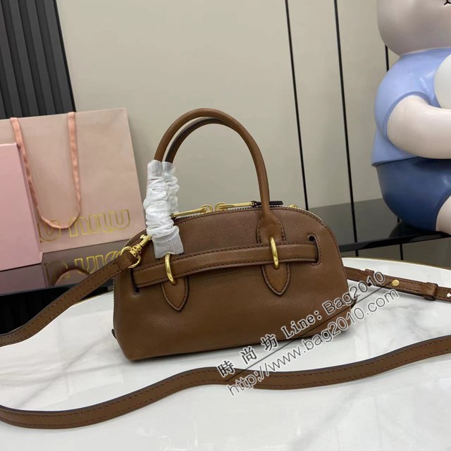 MIU MIU專櫃繆繆最新款爆款迷你號貝殼包手提女包 jh2666型號：5BP090，